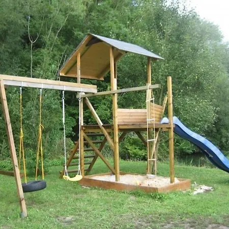 Mit Naturnahen Badeteich Holiday home *